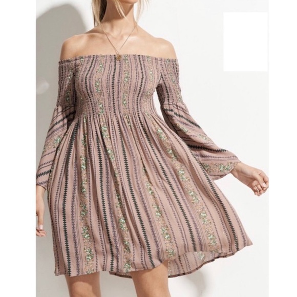 Floral off-the-shoulder Dress (or Tunic!) - NWT - Picture 4 of 4